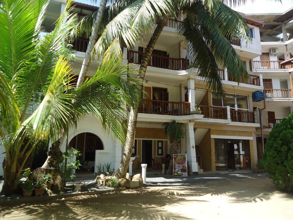 Sky Garden Mini Hotel Mirissa Exterior foto