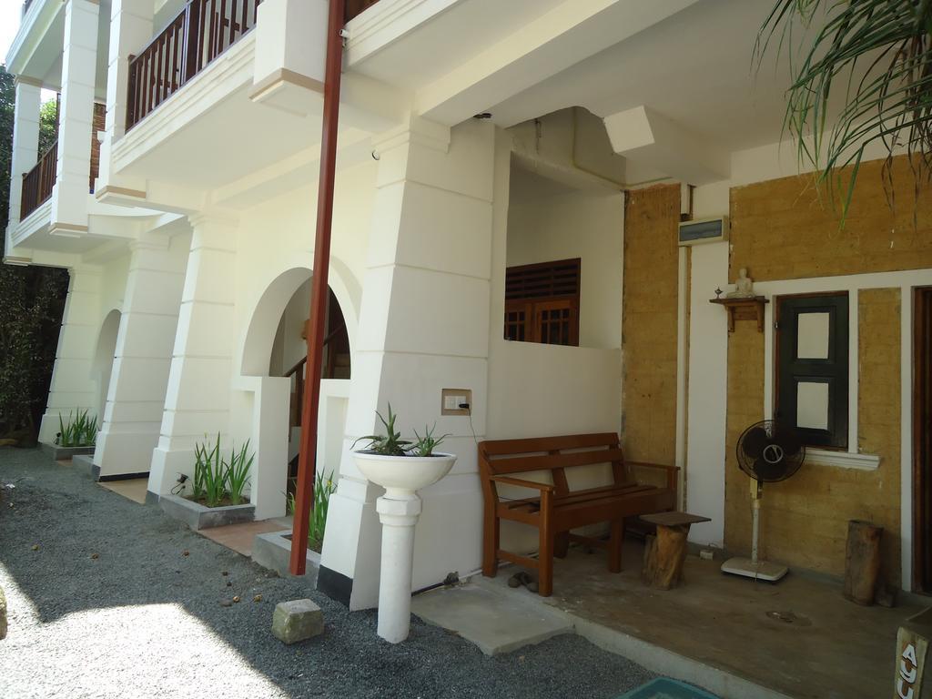 Sky Garden Mini Hotel Mirissa Exterior foto