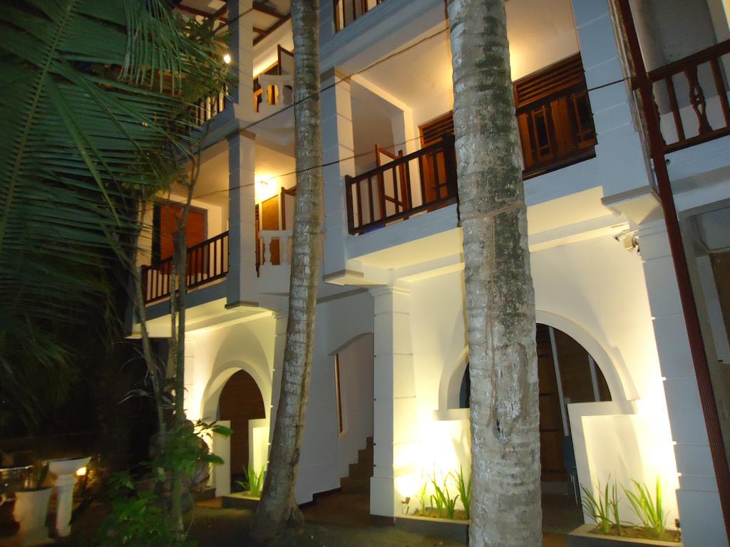 Sky Garden Mini Hotel Mirissa Exterior foto